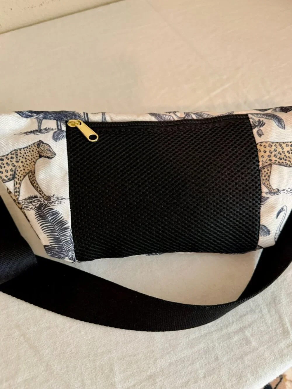 Demi Tebow X Canvelle Collection Crossbody Sling Bag Lightweight Travel Bag - Picture 11 of 15